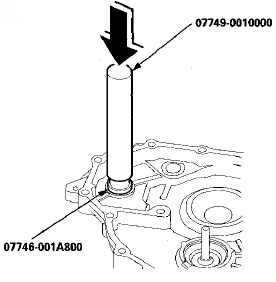 3. Install a new oil seal.